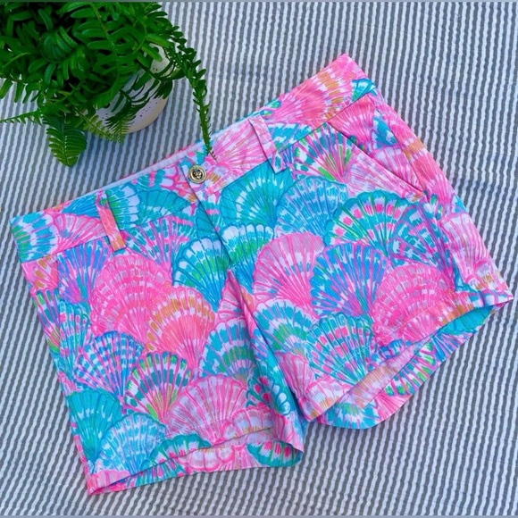Lilly Pulitzer Pants - NWOT Lilly Pulitzer Oh Shello Vibrant Pink Blue Shell Shorts Womens size 0